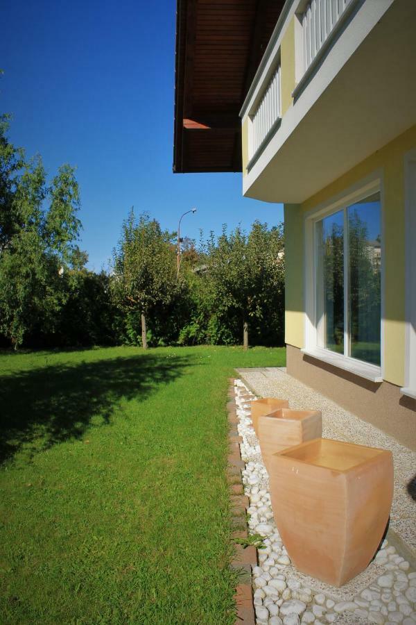 Yellow Dreamhouse Postojna Exteriér fotografie