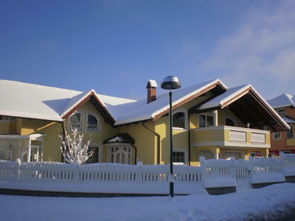 Yellow Dreamhouse Postojna Exteriér fotografie